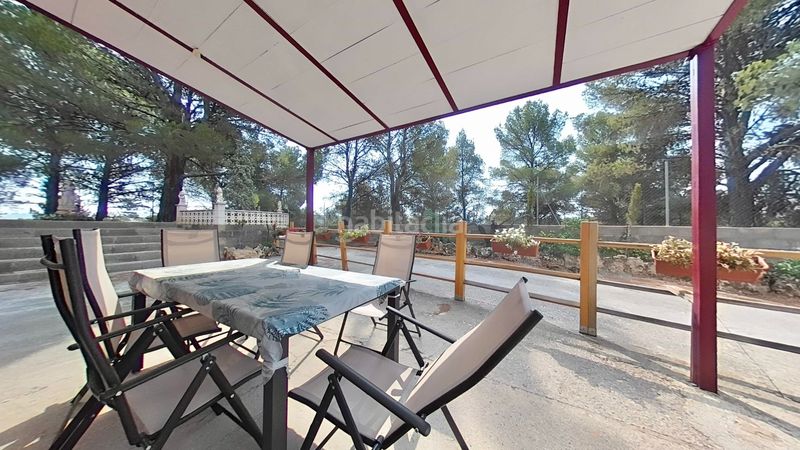 Foto c6809a47-66bf-456e-a1b6-915d027917b9. Xalet amb xemeneia calefacció aparcament piscina a Teruel