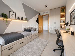 Foto 9c9525cb-49c3-4223-b717-4d1265e9fb49. Flat in calle ramiro ii el monje 2 in Cadrete