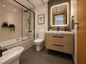 Foto f2ee5082-a3d7-474b-9953-7a086f9bcb59. Flat in calle ramiro ii el monje 2 in Cadrete