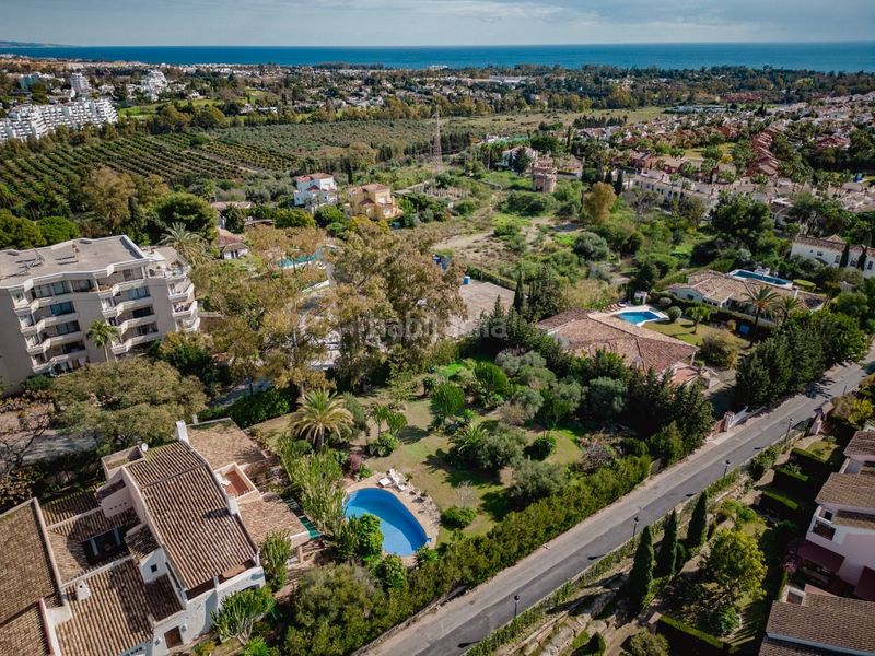 Foto 262036f0-9765-4922-bcce-407117543a41. Casa amb aparcament piscina a Nueva Atalaya Estepona