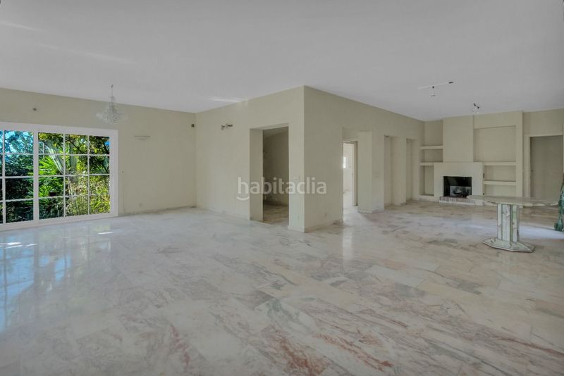 Foto 2b0ad07a-cf3f-4019-ba64-6799ffbd30dd. Casa amb aparcament piscina a Nueva Atalaya Estepona