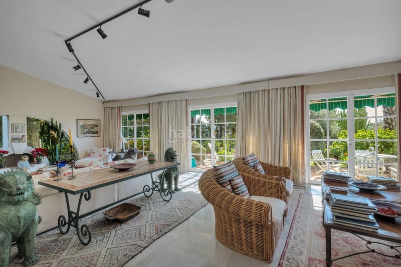 Foto 36cb8265-1146-4a7f-b9f9-11ca1647a41e. Casa amb aparcament piscina a Nueva Atalaya Estepona