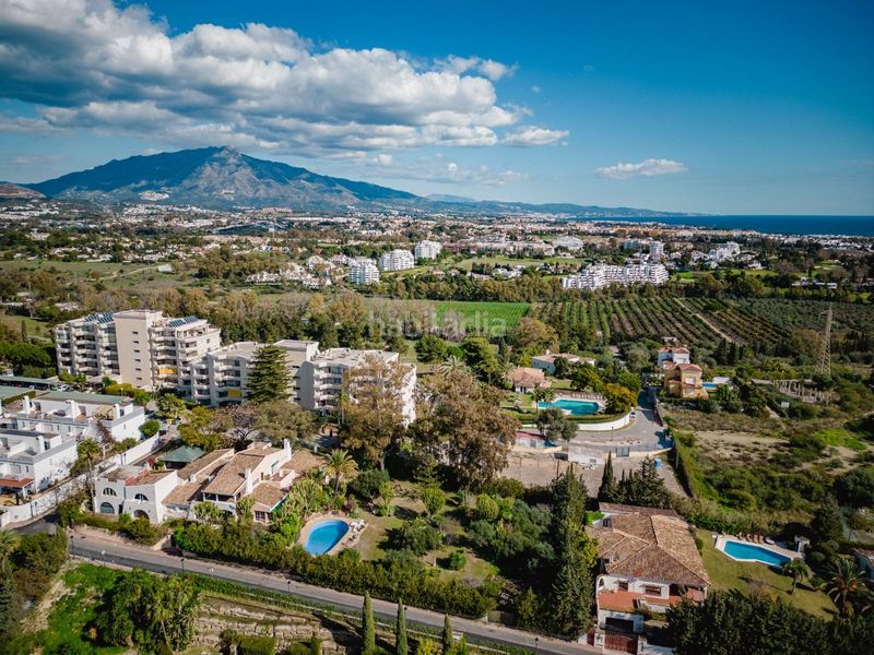 Foto 796a4bed-8481-42a8-9dfa-ce86419ab38e. Casa amb aparcament piscina a Nueva Atalaya Estepona