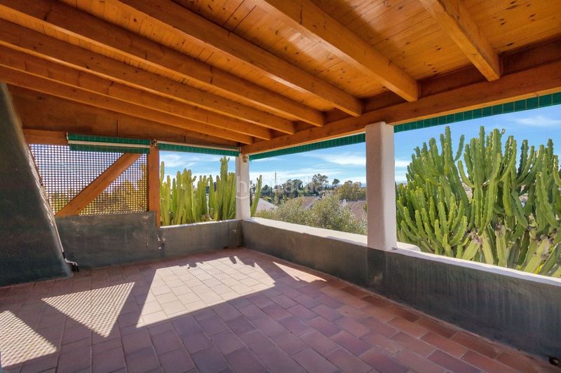 Foto a96c885c-9746-44e4-a554-9b51716c0553. Casa amb aparcament piscina a Nueva Atalaya Estepona