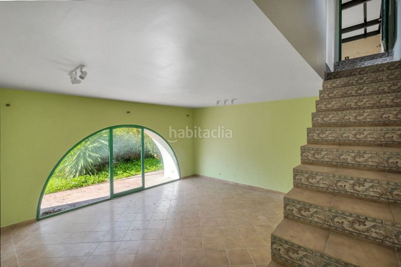 Foto ac39cbdb-dba7-41ec-a8b8-78f21885610f. Casa amb aparcament piscina a Nueva Atalaya Estepona