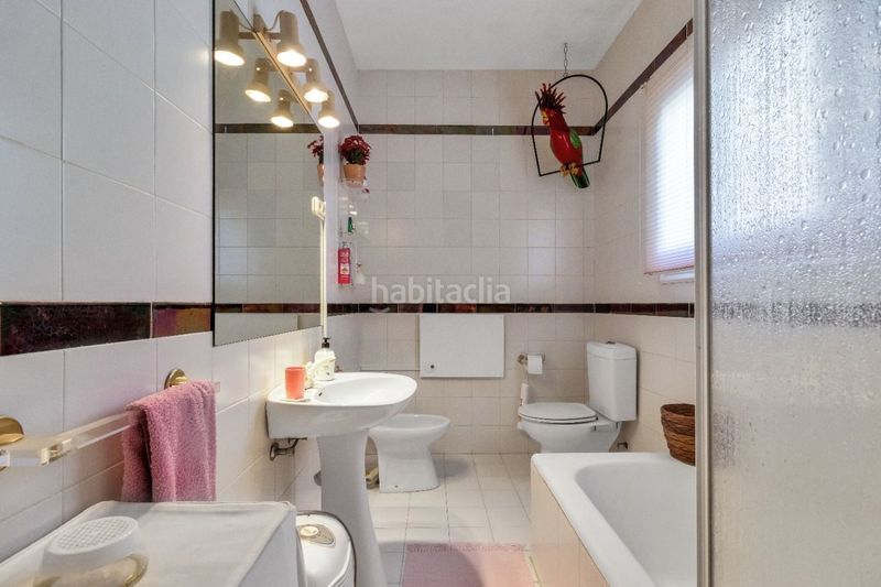 Foto b3086e89-7465-4c4e-ba69-f8f980dfc687. Casa amb aparcament piscina a Nueva Atalaya Estepona