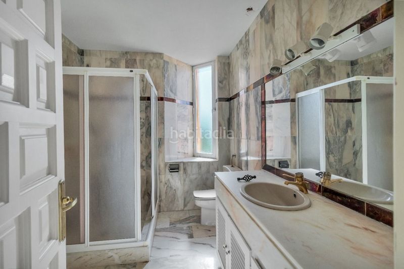 Foto b3c0221f-bc77-4741-b6e1-d157456610ce. Casa amb aparcament piscina a Nueva Atalaya Estepona