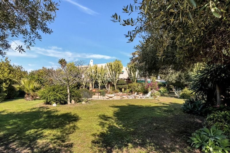 Foto d0b2fb2c-942c-44fa-a349-6e505c87604c. Casa amb aparcament piscina a Nueva Atalaya Estepona