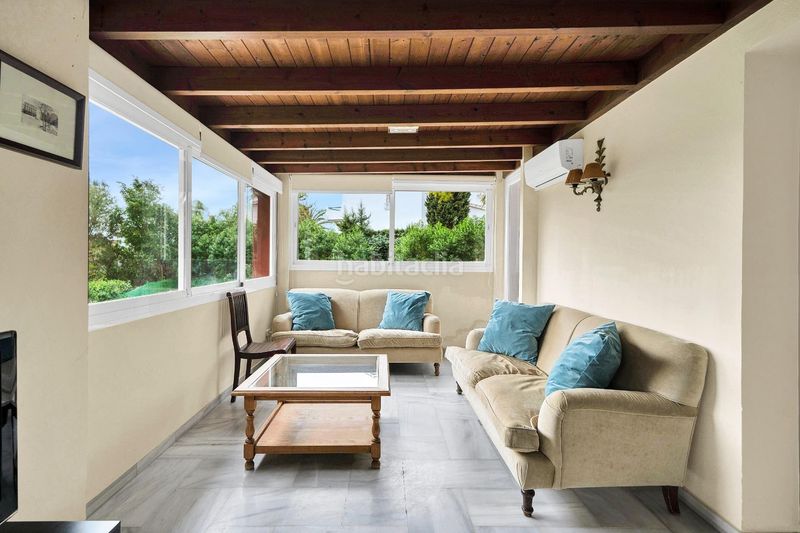 Foto 1bf6fe10-fc79-4b38-9180-27f87d5d3106. Casa amb aparcament piscina a Elviria Marbella