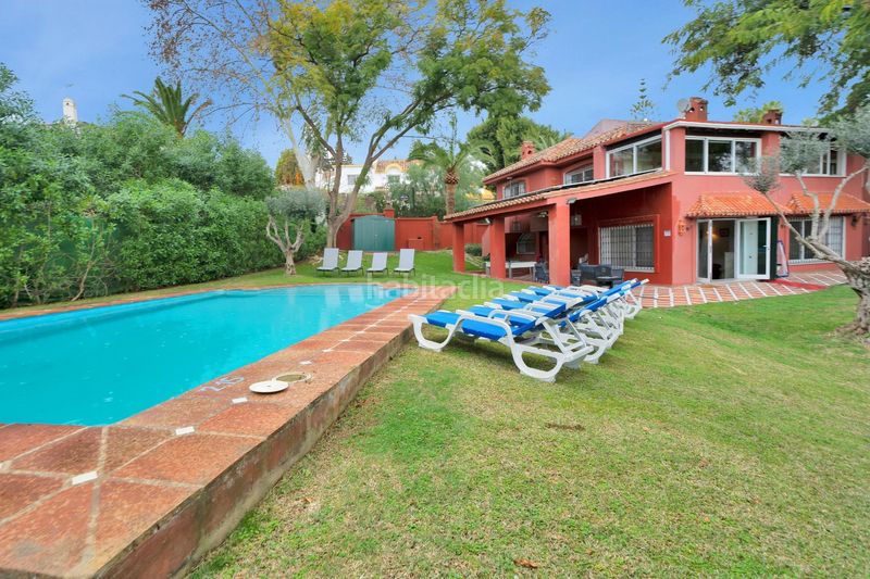 Foto ece96580-885b-487e-99fc-8bfbfa894864. Casa amb aparcament piscina a Elviria Marbella