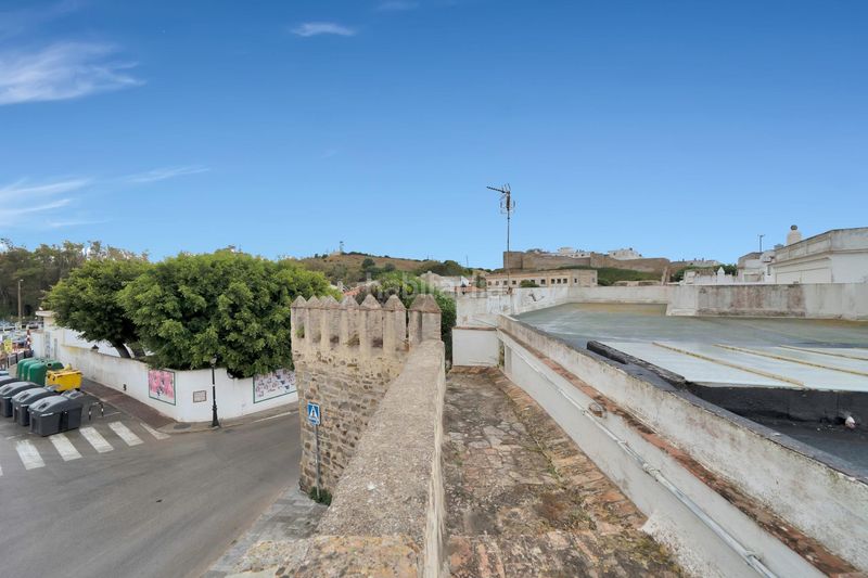 Foto 7866a771-1048-4d24-944e-3fc5af2ef012. Casa amb aparcament a Tarifa ciudad Tarifa