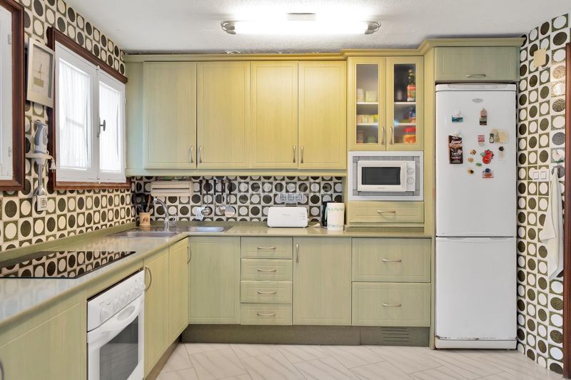 Foto a6cc179d-8f83-4b45-92c9-480e46ed36b9. Casa amb aparcament a Tarifa ciudad Tarifa