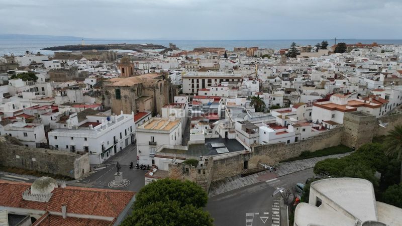 Foto b91d4127-51ed-410a-8aba-8e8df7fadf32. Casa amb aparcament a Tarifa ciudad Tarifa