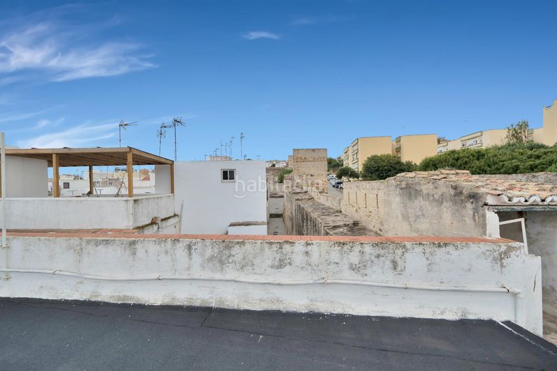 Foto fee125a4-5298-4efb-a8ce-9684fb7e5334. Casa amb aparcament a Tarifa ciudad Tarifa