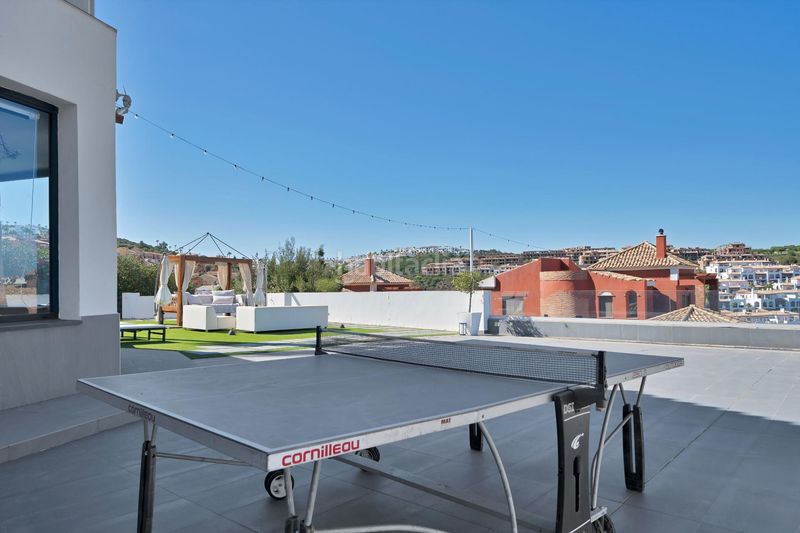 Foto 1126f08a-34b2-4561-ab38-174696c2d589. Casa amb aparcament piscina a La Alcaidesa