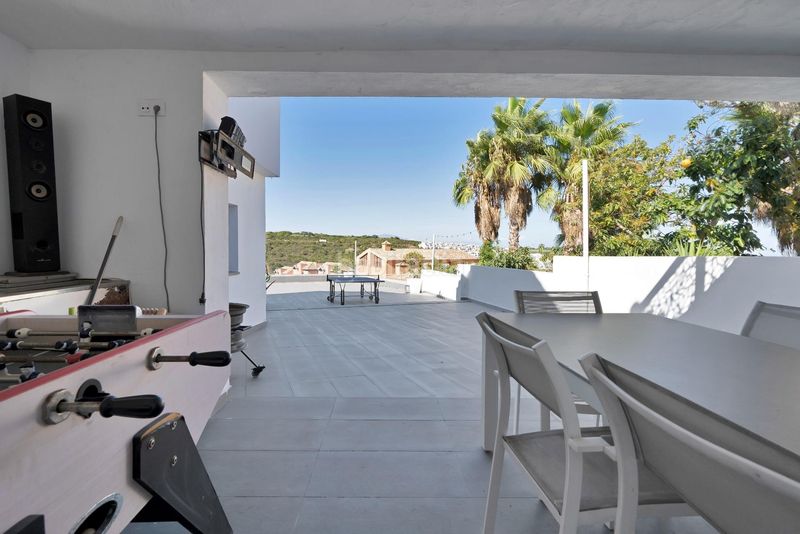 Foto 43f12c6c-82a1-450a-b0de-899e10b11a5b. Casa amb aparcament piscina a La Alcaidesa