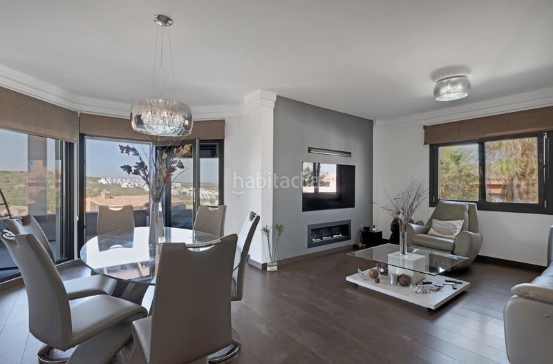 Foto 532ea9c7-515c-4f59-b66e-678be3e9fe46. Casa amb aparcament piscina a La Alcaidesa