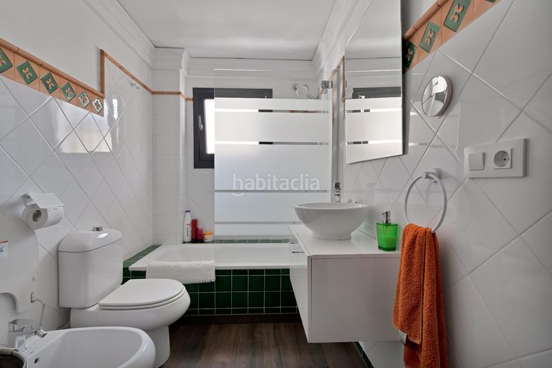 Foto 8f89ab9a-10b3-480d-aef6-2f8905505c3f. Casa amb aparcament piscina a La Alcaidesa