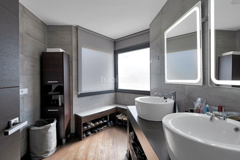 Foto 957664a9-cacc-4aa4-ab1b-75bc5251428c. Casa amb aparcament piscina a La Alcaidesa