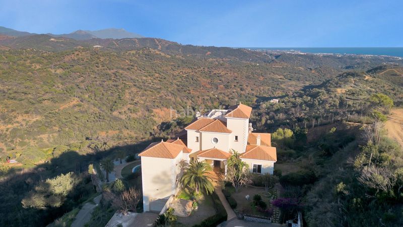 Foto 06d8916c-1834-4912-8cf8-400871611115. Casa amb calefacció piscina a Centro Estepona
