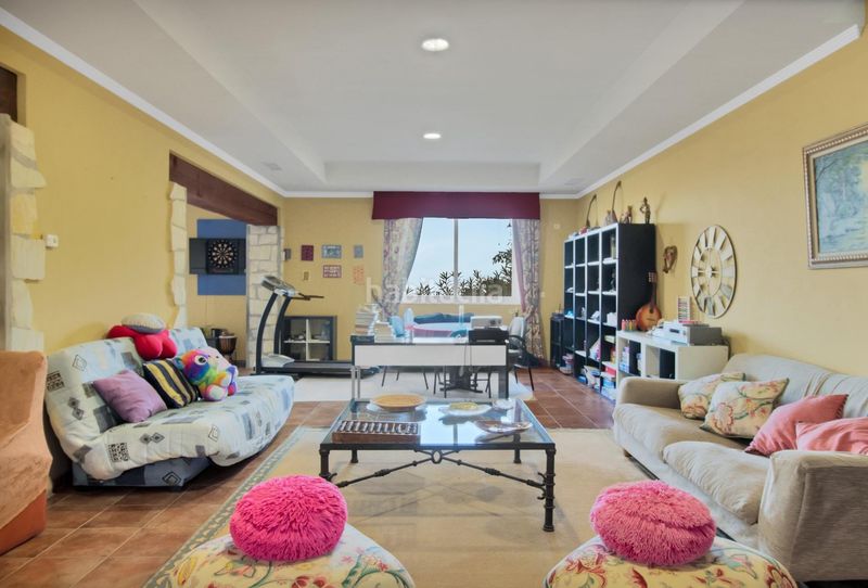 Foto 55922c8c-c4ef-4d1e-8574-e2eec85dbce2. Casa amb calefacció piscina a Centro Estepona