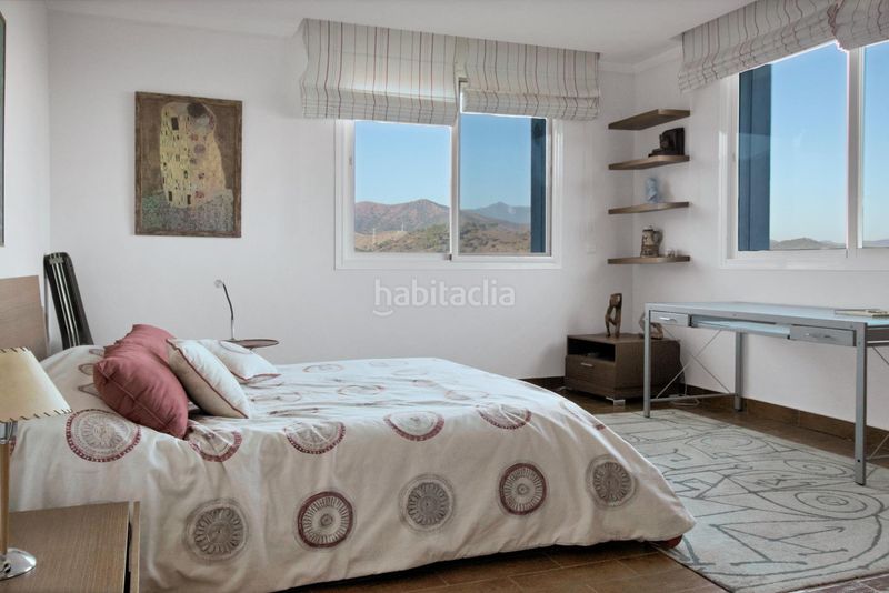 Foto 5de41c7a-62d5-4971-801e-b6eb8c5b2b06. Casa amb calefacció piscina a Centro Estepona