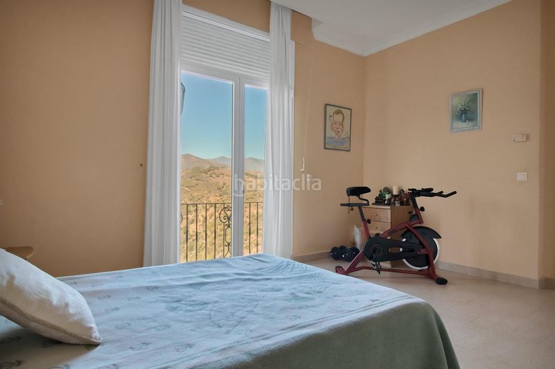 Foto 81853edd-f9a3-447d-882a-fa4029aaf423. Casa amb calefacció piscina a Centro Estepona