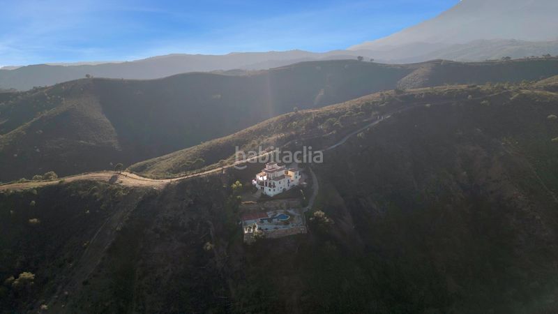 Foto 8865cd56-a696-4bb6-94fa-5d3ae2bd42e3. Casa amb calefacció piscina a Centro Estepona