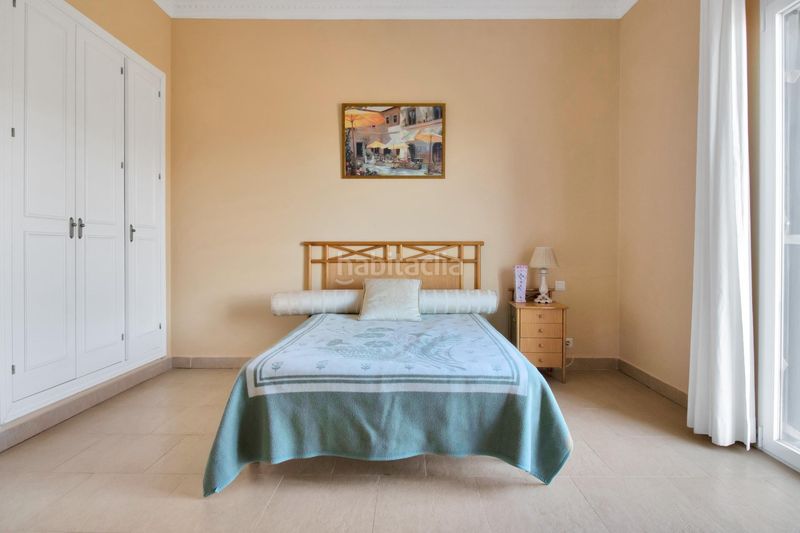 Foto 930c7d7c-e169-44ed-bb11-b873c3081c54. Casa amb calefacció piscina a Centro Estepona