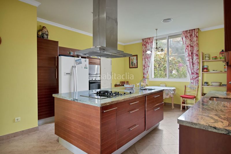 Foto 9a626d67-c876-4eb5-a58a-bb4c5bf7c85e. Casa amb calefacció piscina a Centro Estepona