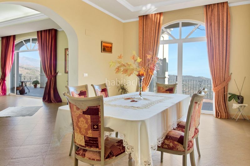 Foto 9a79322a-5d32-4655-bcdc-2272cb345216. Casa amb calefacció piscina a Centro Estepona