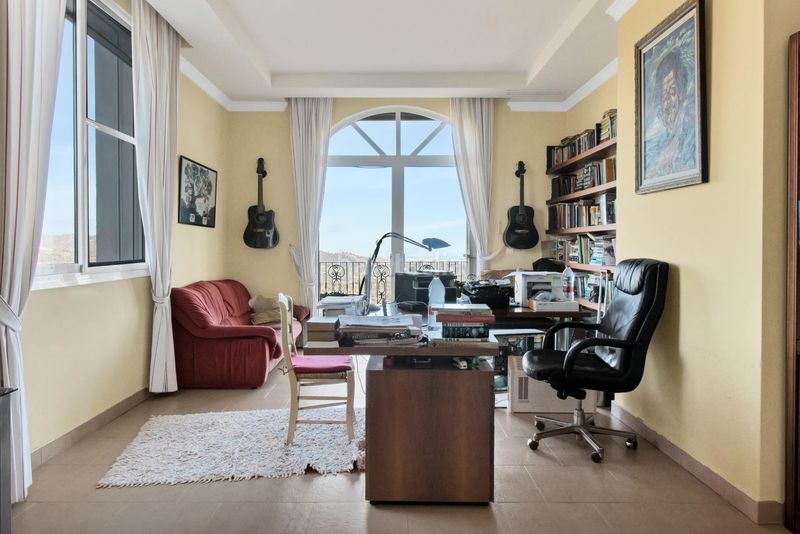 Foto a22402e3-0708-42a4-a121-32a558e60391. Casa amb calefacció piscina a Centro Estepona