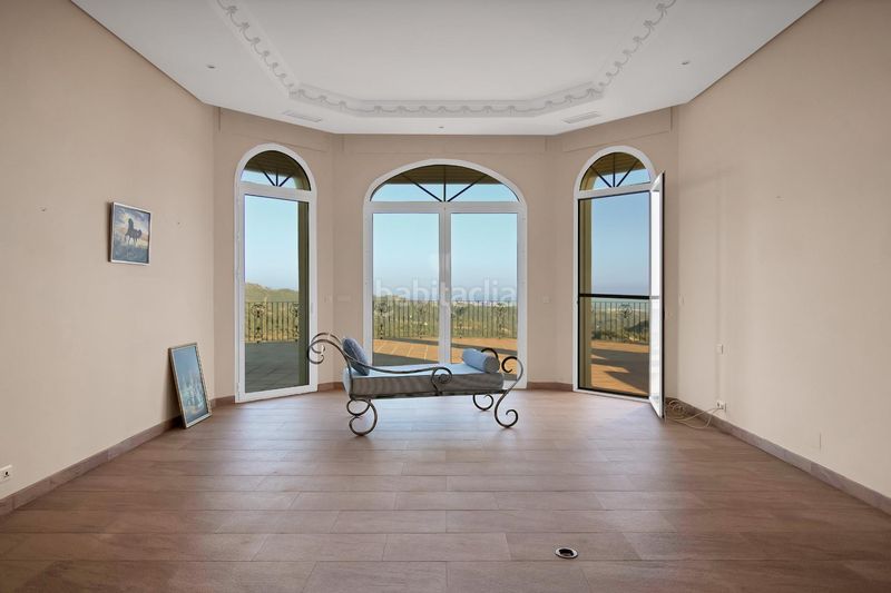 Foto b217f13a-8a78-4387-9c5d-26bc7f194451. Casa amb calefacció piscina a Centro Estepona