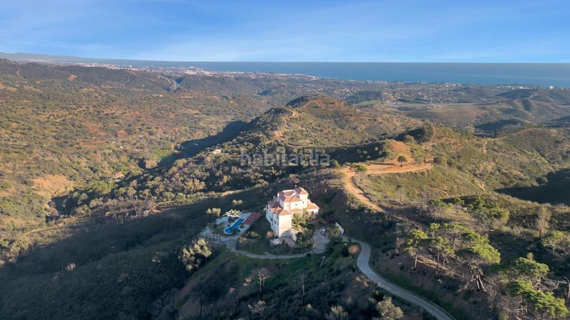 Foto e1d448e4-cc8b-417c-822a-ce737c721e11. Casa amb calefacció piscina a Centro Estepona