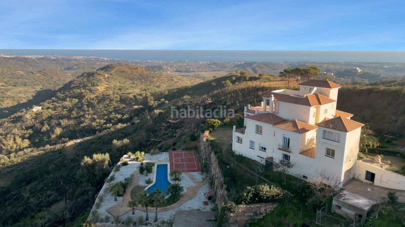 Foto e5993fe6-d4dd-4e73-90ff-25ead9fc8d6b. Casa amb calefacció piscina a Centro Estepona