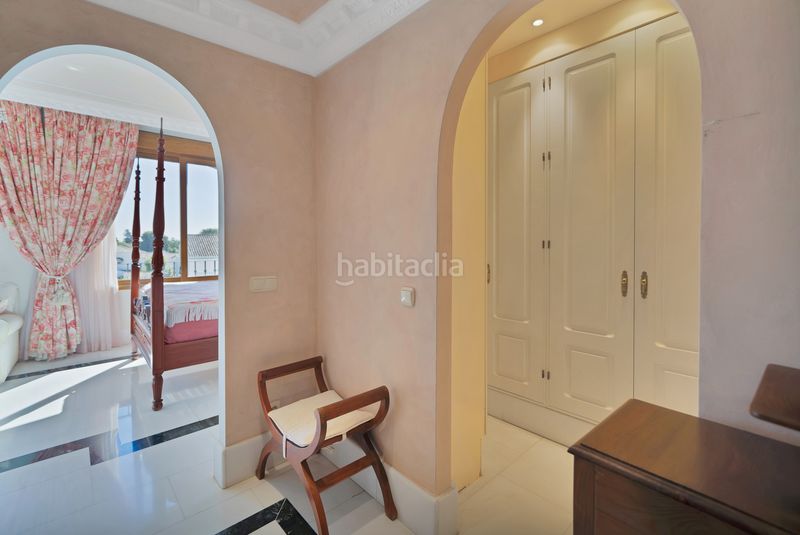 Foto 1a0a535a-99ca-4284-96a0-7dfc647006a8. Tríplex amb aparcament piscina a Guadalmina Baja Marbella