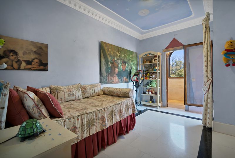 Foto 3acce6d5-b1a5-4bc6-b442-41fe1224705b. Tríplex amb aparcament piscina a Guadalmina Baja Marbella