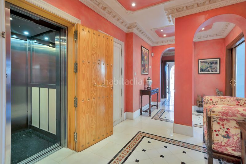 Foto 496c8ee8-9780-43b5-b729-87d9670a9926. Tríplex amb aparcament piscina a Guadalmina Baja Marbella