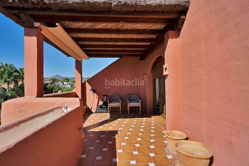 Foto 540e93ca-3599-48a6-ab73-d3a58c53c8cc. Tríplex amb aparcament piscina a Guadalmina Baja Marbella