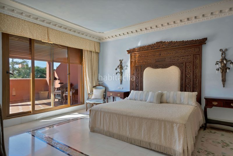 Foto 61986550-7702-42c6-af34-354adbf9f244. Tríplex amb aparcament piscina a Guadalmina Baja Marbella