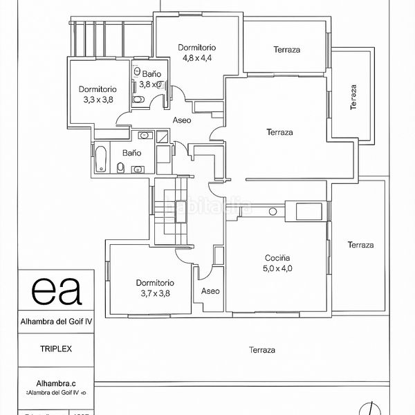 Foto 6dddaff3-15c4-4d95-af1e-984719c5b830. Tríplex amb aparcament piscina a Guadalmina Baja Marbella