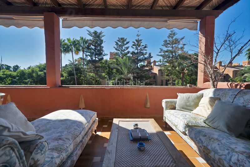 Foto 90d1592b-4cad-4fda-864a-fecca2923d40. Tríplex amb aparcament piscina a Guadalmina Baja Marbella