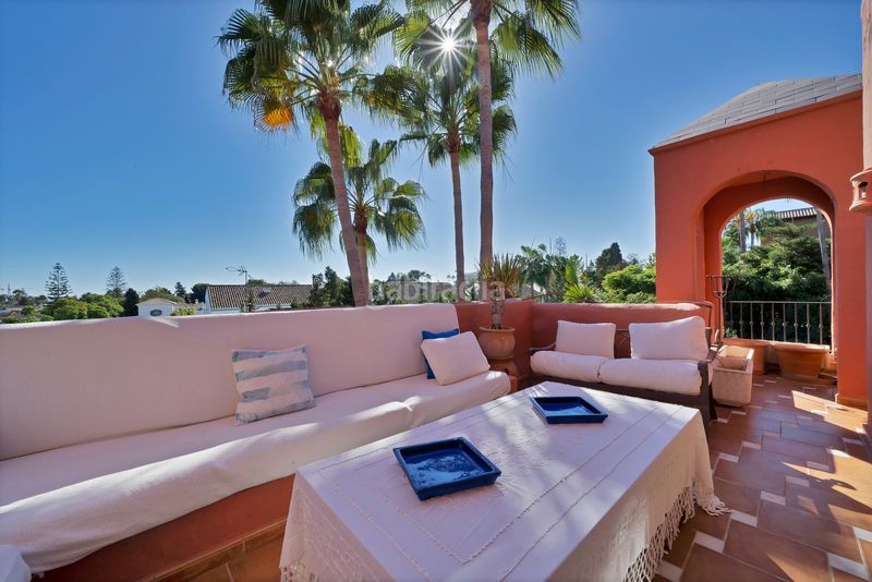 Foto b20de1f6-f774-4da4-8fd1-f05173ccabdc. Tríplex amb aparcament piscina a Guadalmina Baja Marbella