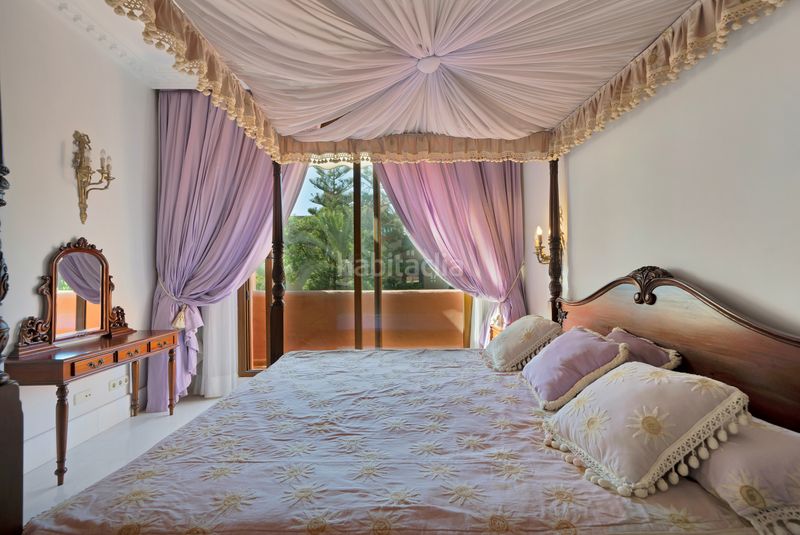 Foto b3d3e8b8-5f14-4702-ab74-7715d8ccf34d. Tríplex amb aparcament piscina a Guadalmina Baja Marbella