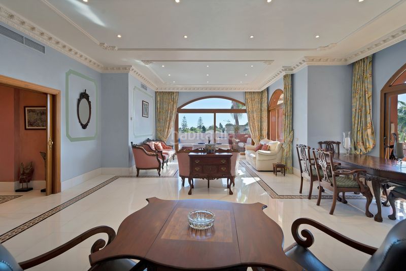 Foto d5c1fc0c-a183-46eb-b0bc-ed97d361354c. Tríplex amb aparcament piscina a Guadalmina Baja Marbella