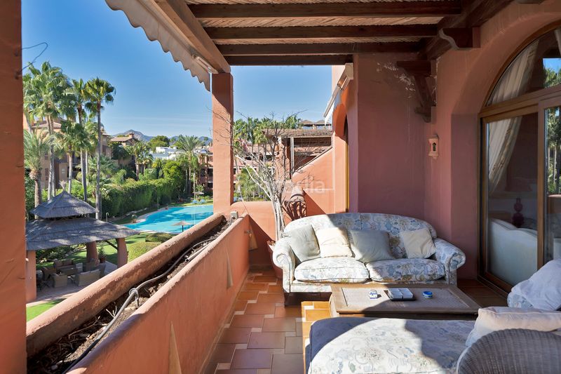 Foto fe745ec7-9300-478f-bf6c-b8a06b9fc659. Tríplex amb aparcament piscina a Guadalmina Baja Marbella