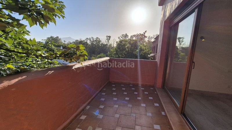 Foto a8543247-b6b7-4b0d-81bf-6fe6b20157be. Àtic amb calefacció aparcament piscina a Guadalmina Baja Marbella