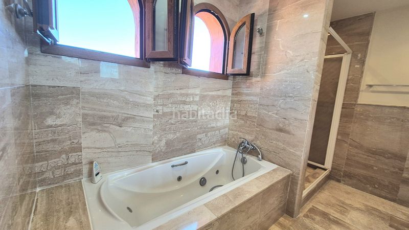 Foto c44be692-e6e9-4227-b63e-1eaded370ddf. Àtic amb calefacció aparcament piscina a Guadalmina Baja Marbella