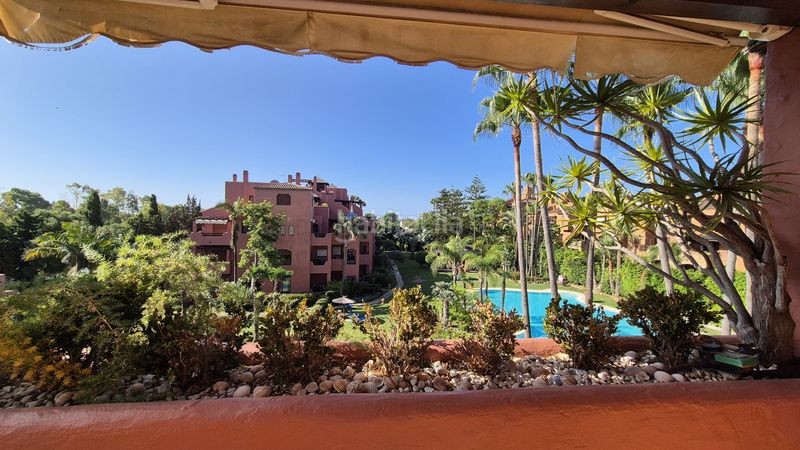 Foto cce84daf-155b-4559-813f-fb21de98e935. Àtic amb calefacció aparcament piscina a Guadalmina Baja Marbella