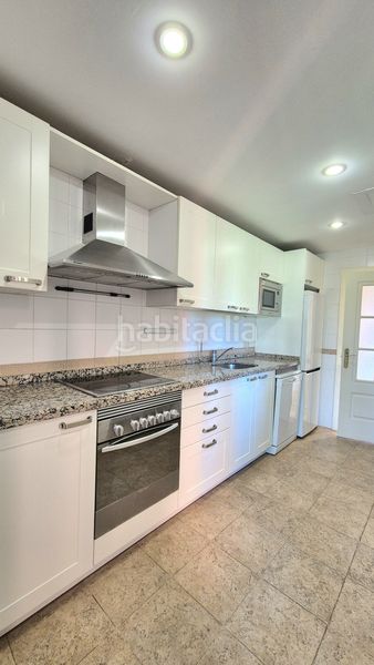 Foto e02f86f0-1eaa-4df0-b5b6-809a09ed186c. Àtic amb calefacció aparcament piscina a Guadalmina Baja Marbella